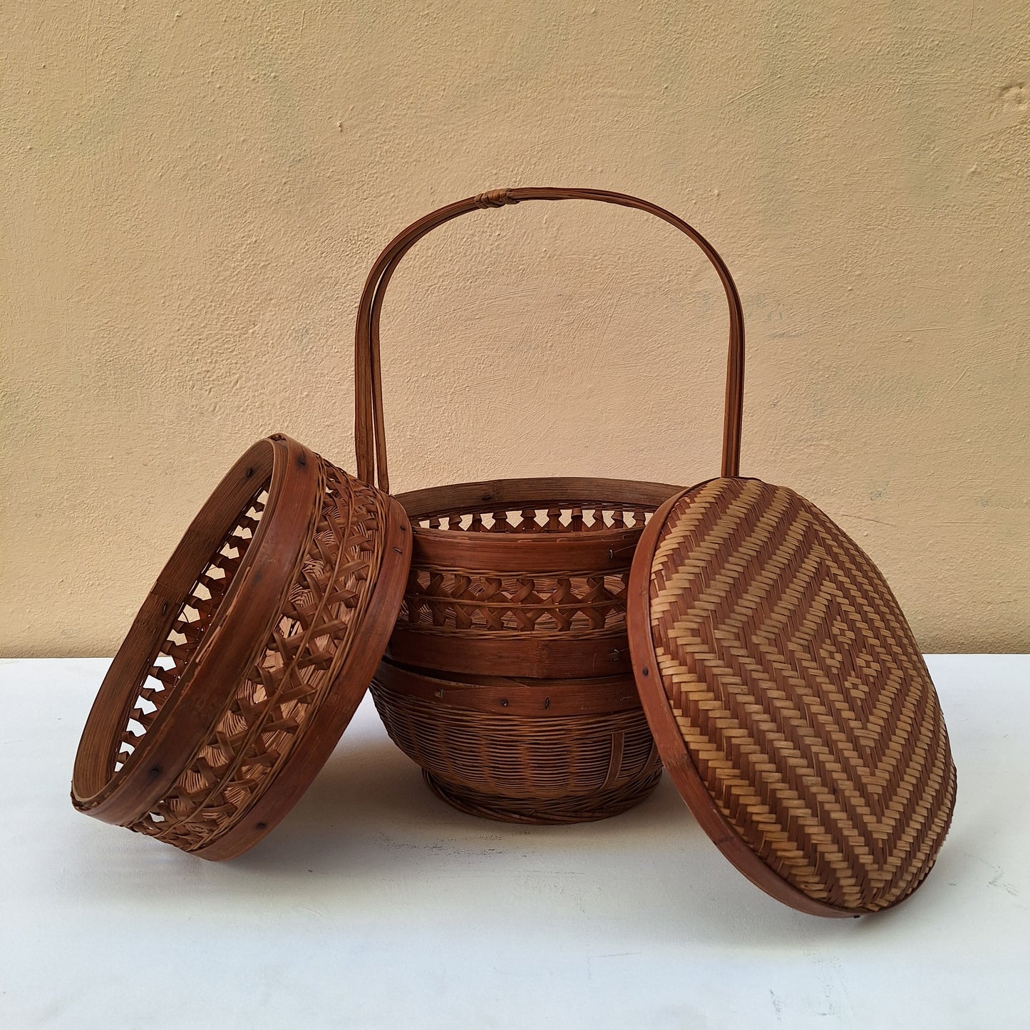 Cestino del buon auspicio anni '70 in rattan