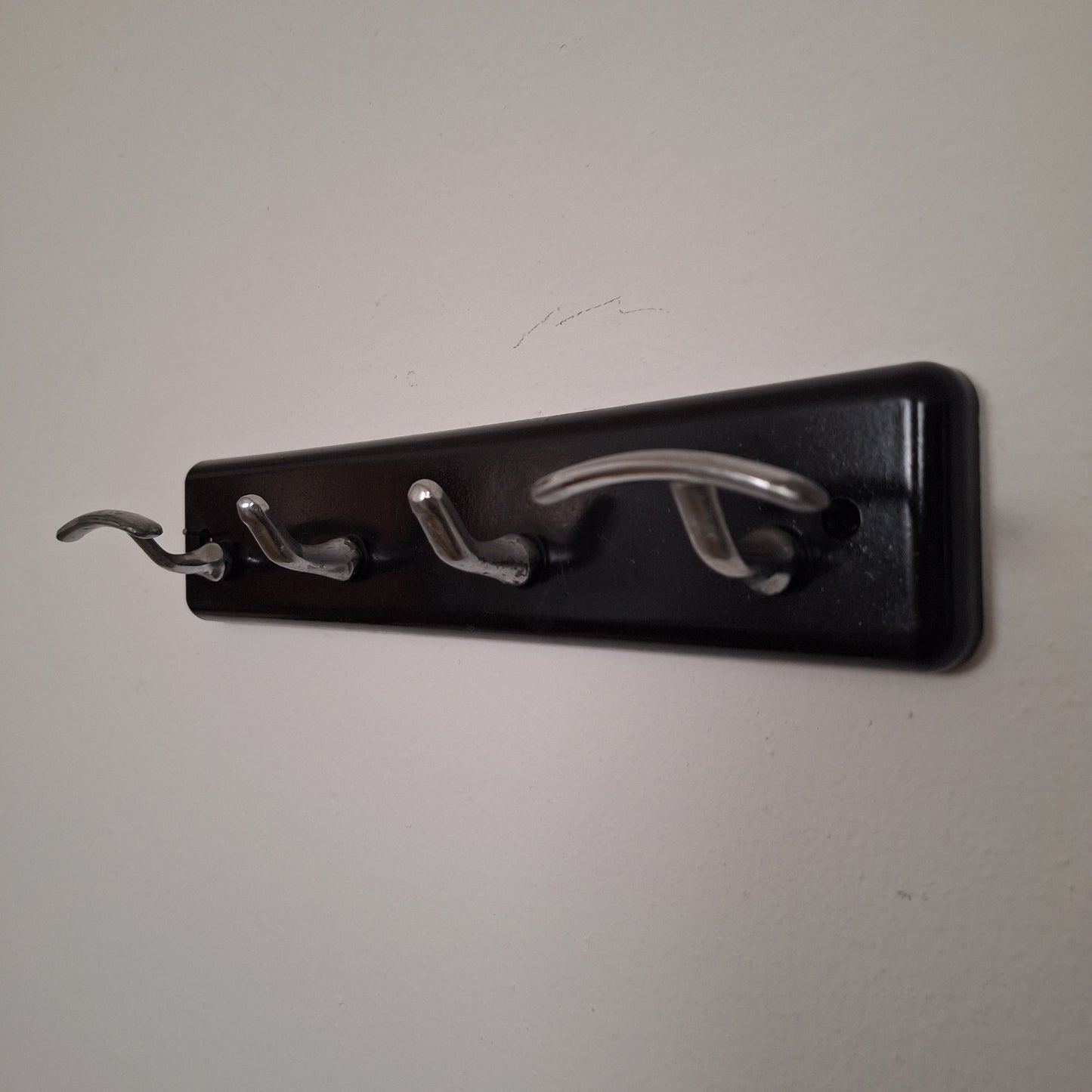 Attaccapanni nero anni '70