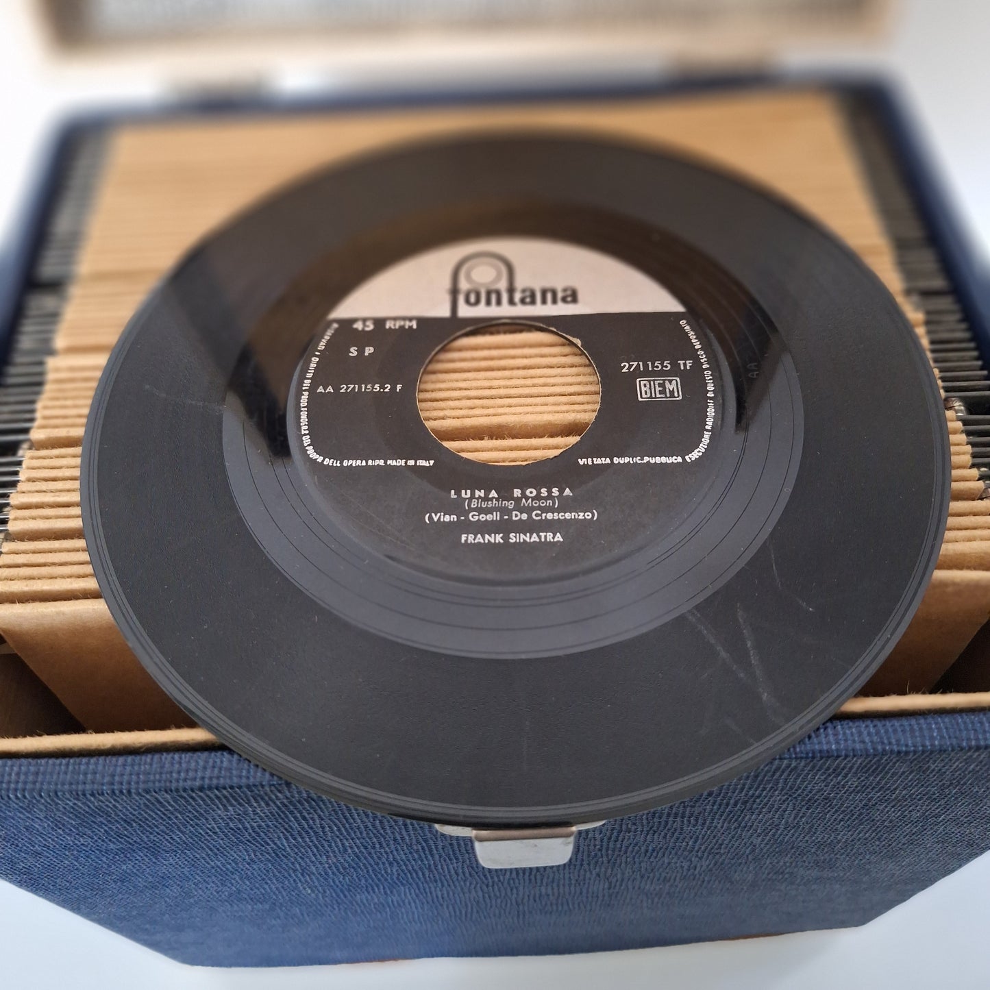Valigetta porta dischi anni '60 per vinili a 45 giri