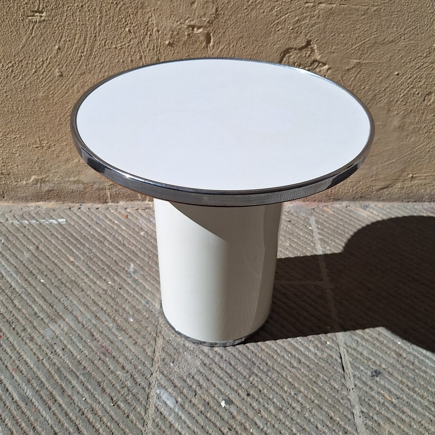Piccolo tavolino anni '70