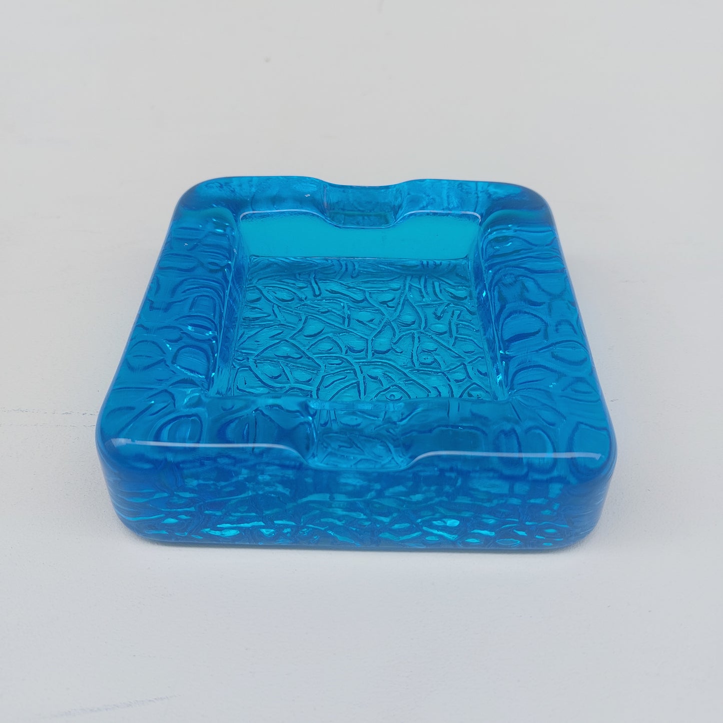 Posacenere vintage in vetro blu
