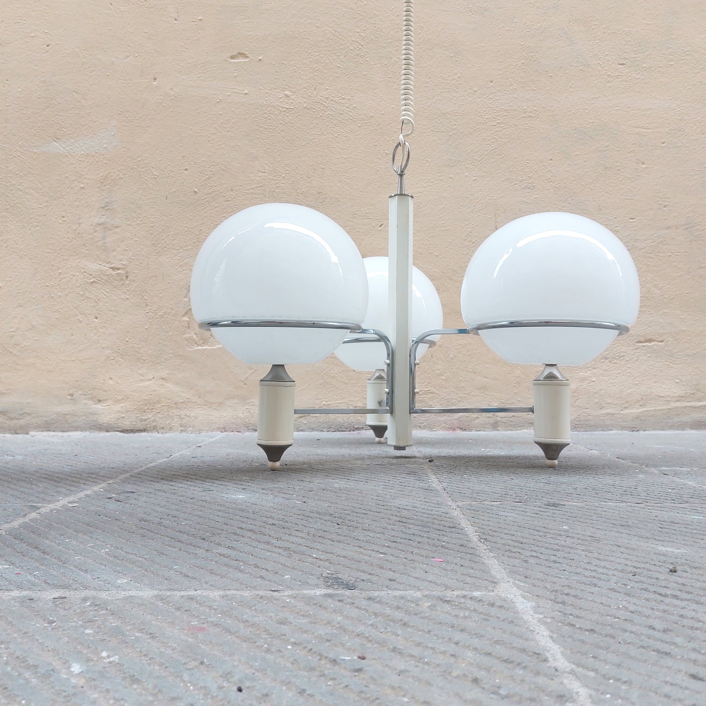 Space Age chandelier in opaline glass and chromed metal, 1970s