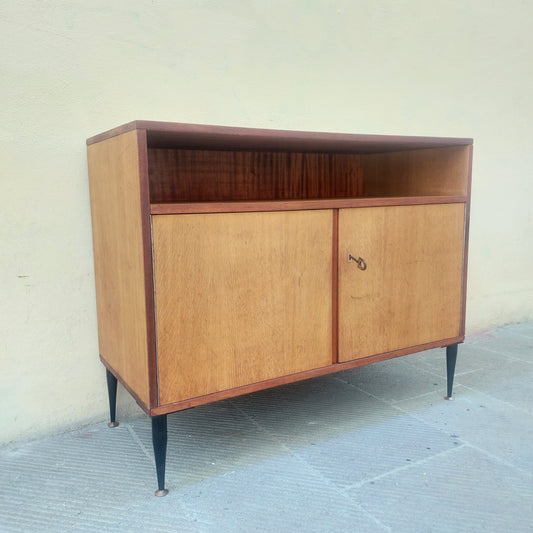 Credenza anni '70 in stile svedese