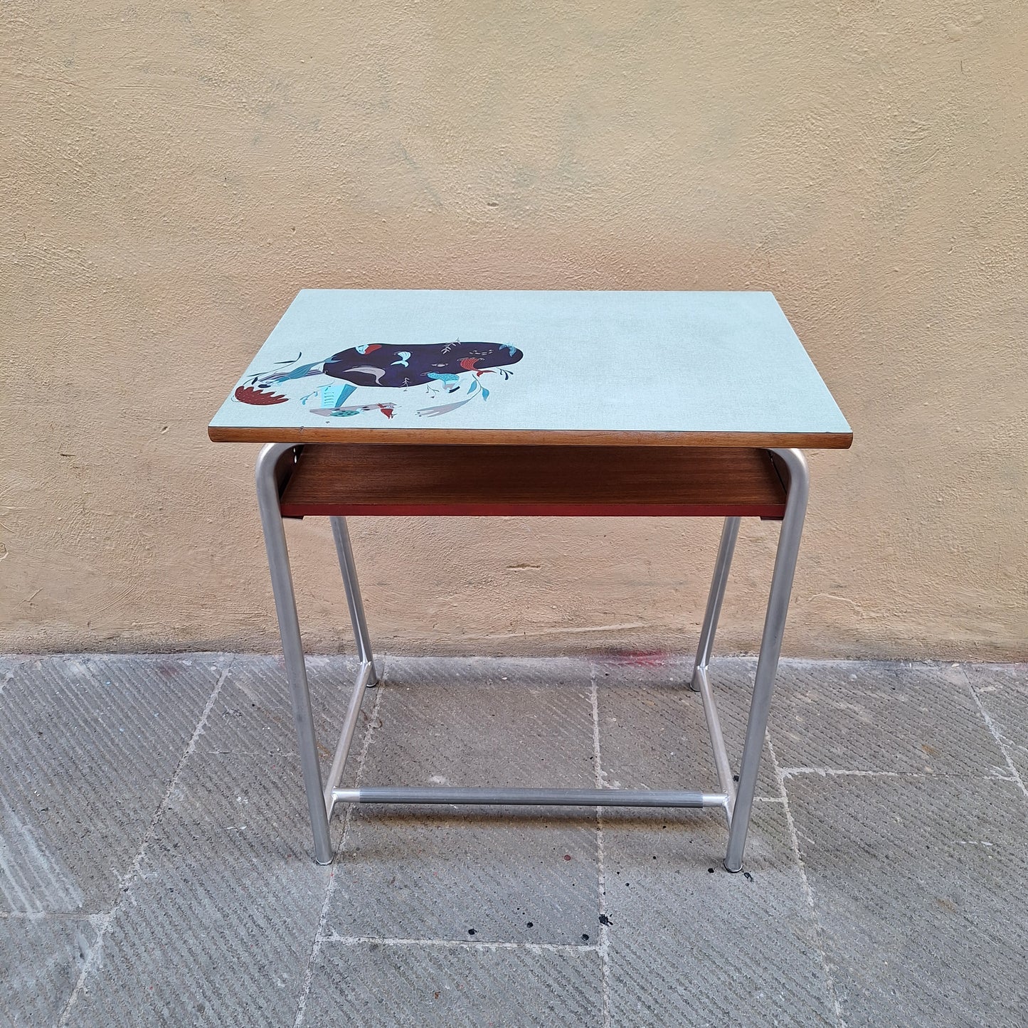 Banco scolastico anni '70 illustrato a mano