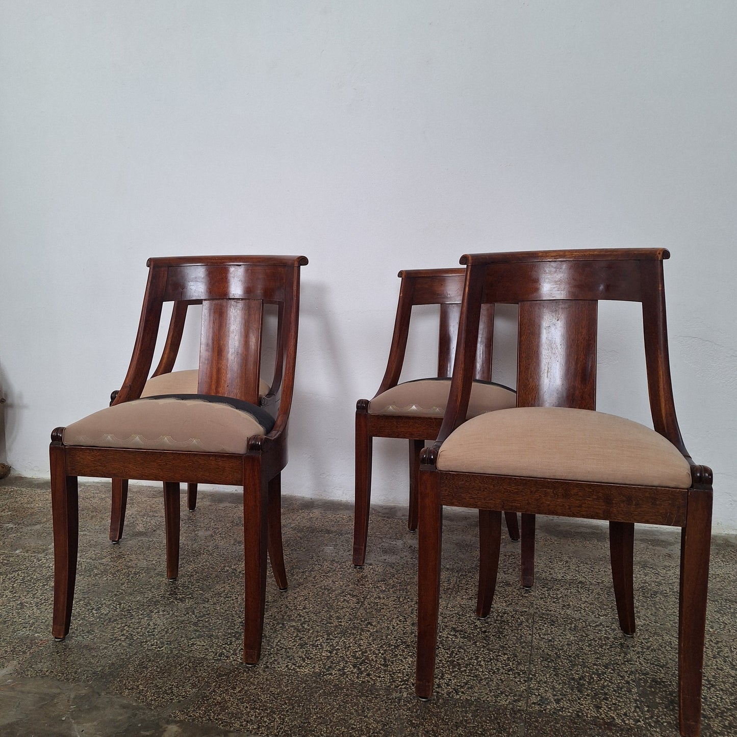 4 Sedie a gondola in mogano stile impero, Francia