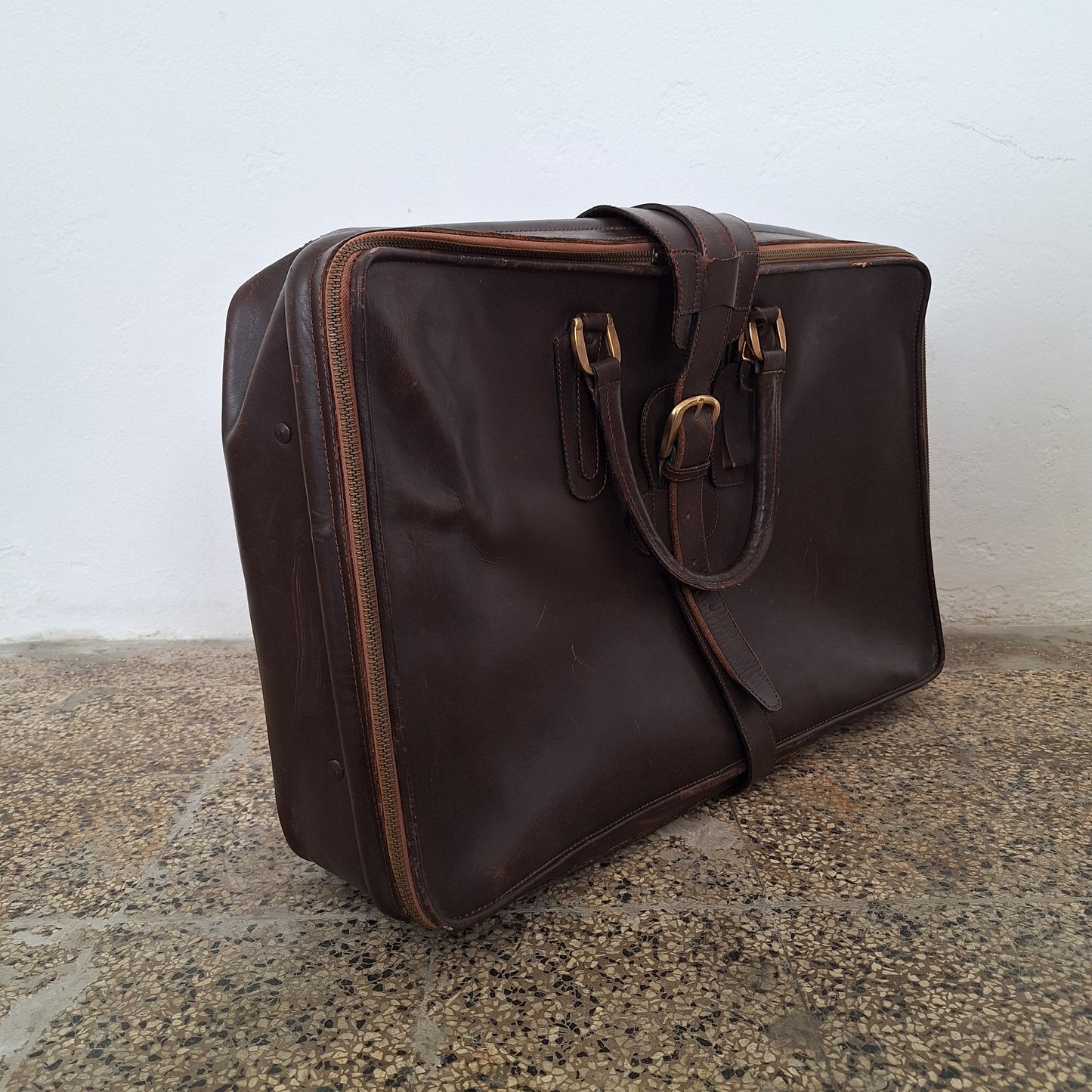 Valigia in pelle marrone anni '70
