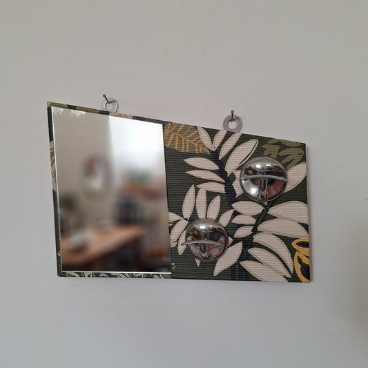 Attaccapanni con specchio in stile vintage