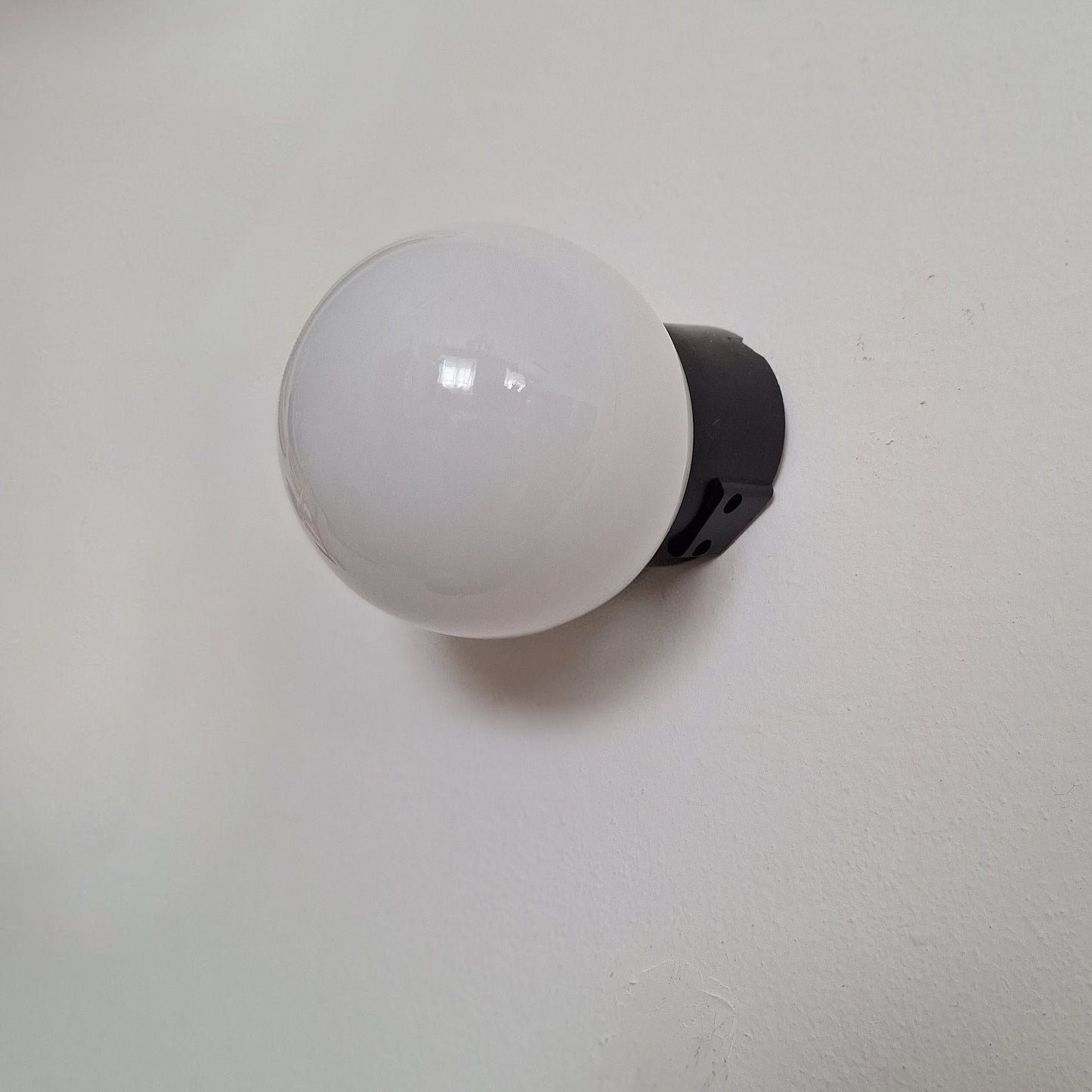 Lampada da parete a globo, anni '50