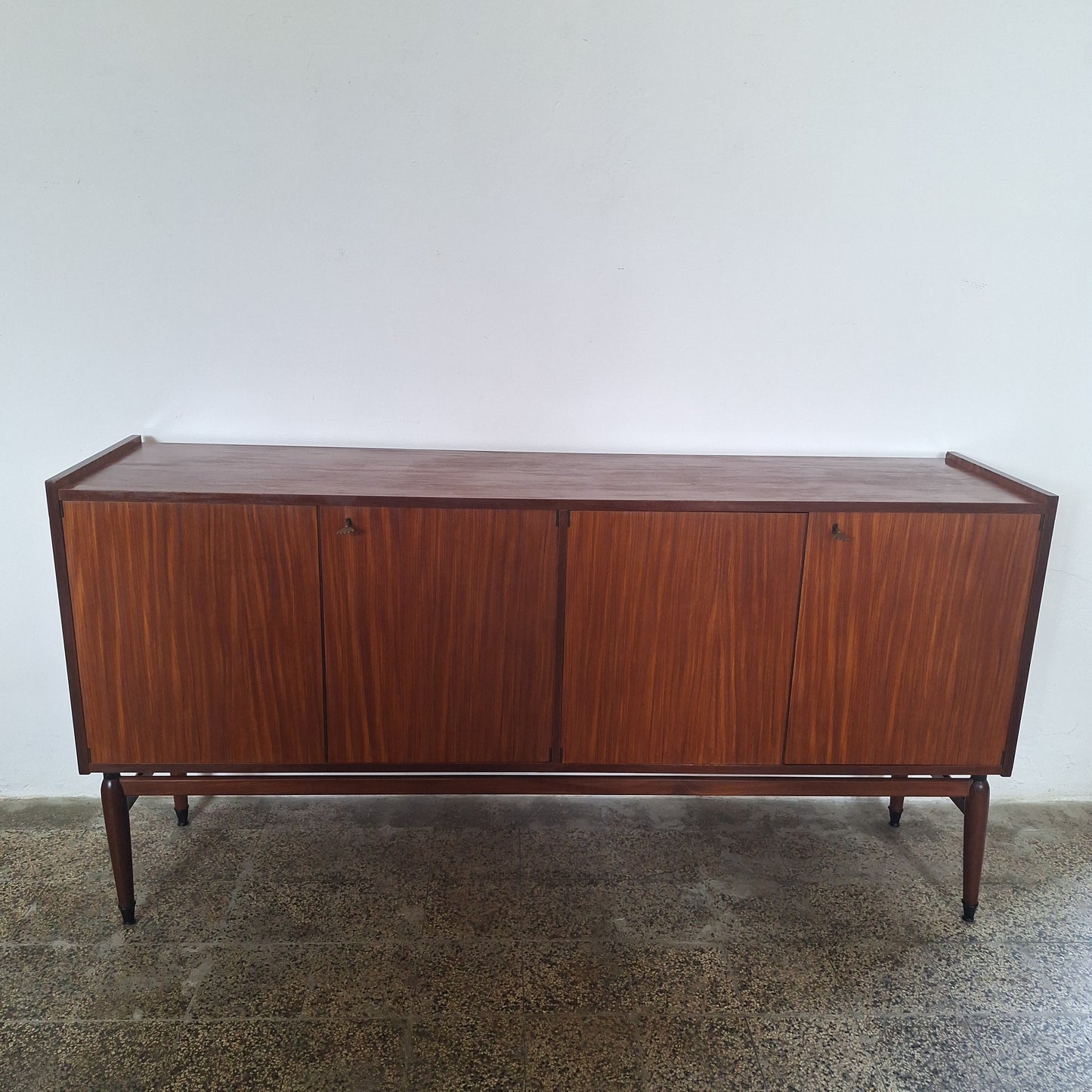 Credenza sideboard in stile scandinavo anni '60/'70
