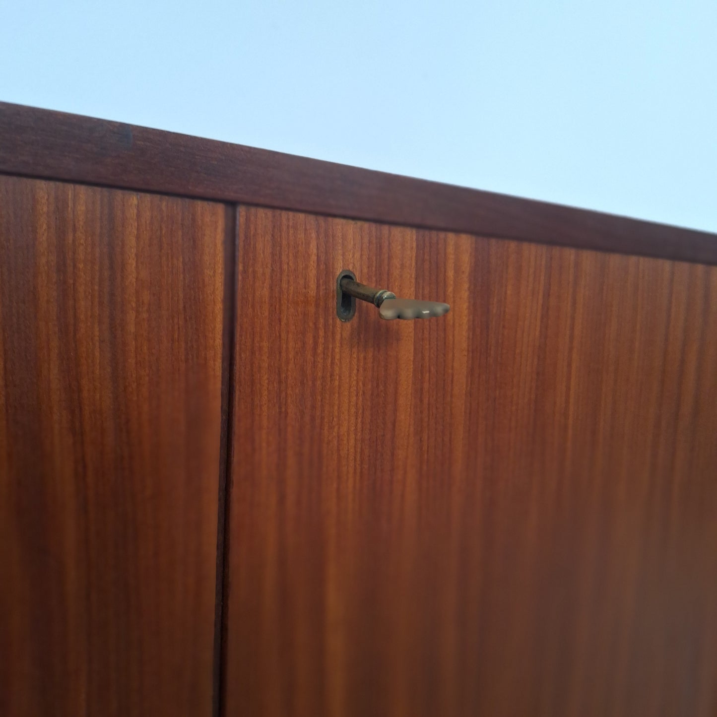 Credenza sideboard in stile scandinavo anni '60/'70