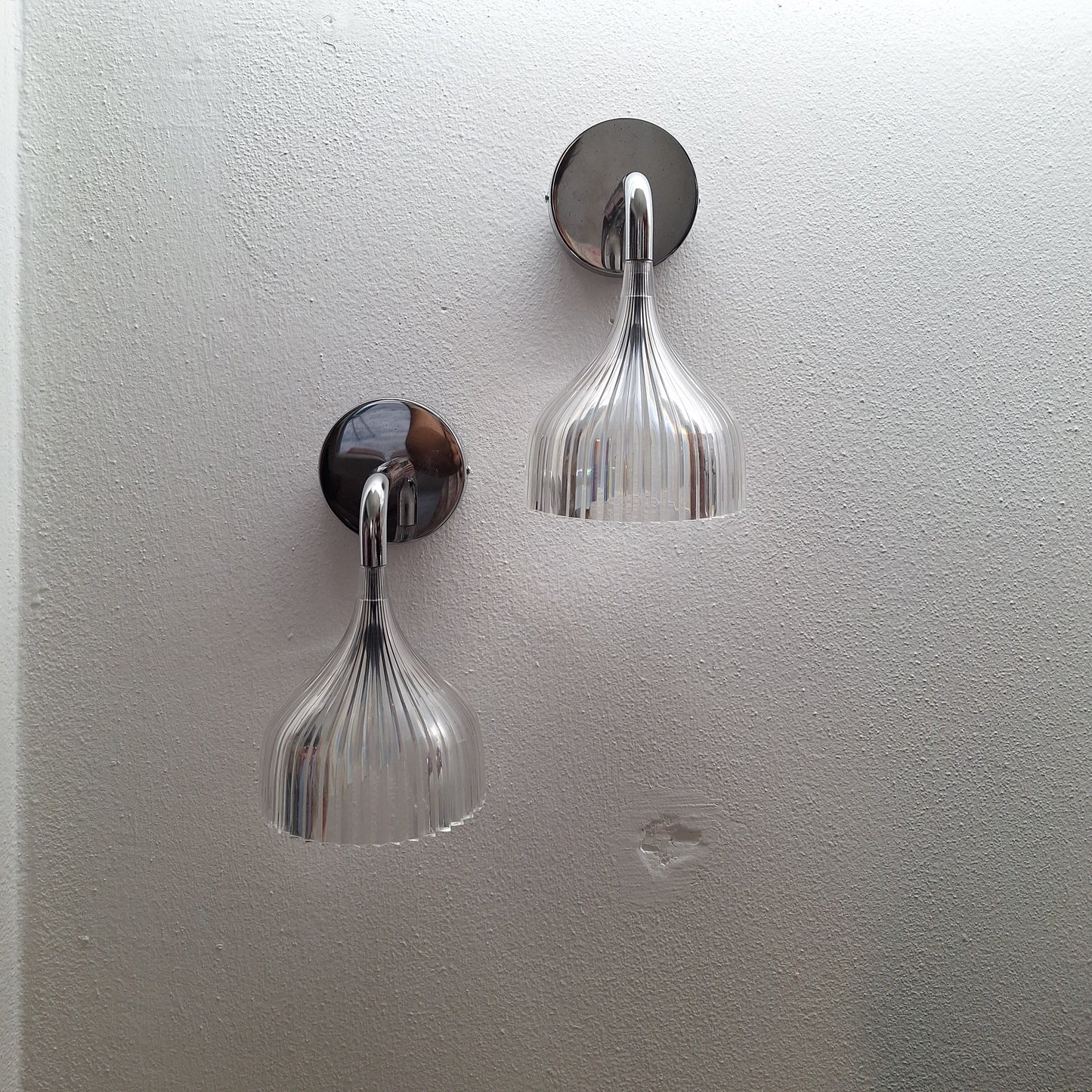 Coppia di lampade applique Kartell "É" anni 2000