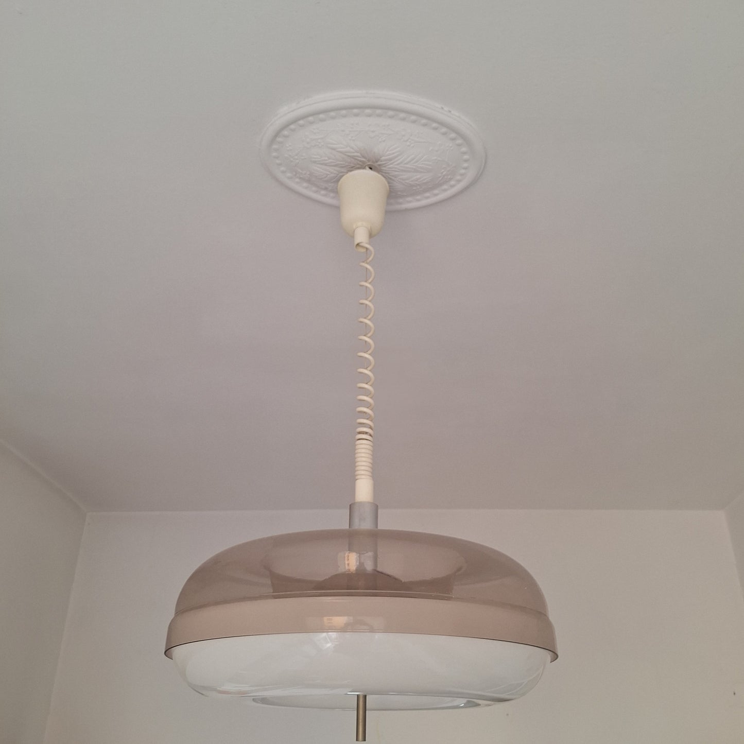 Lampadario a sospensione "Space Age" saliscendi a neon circolare. Anni '70