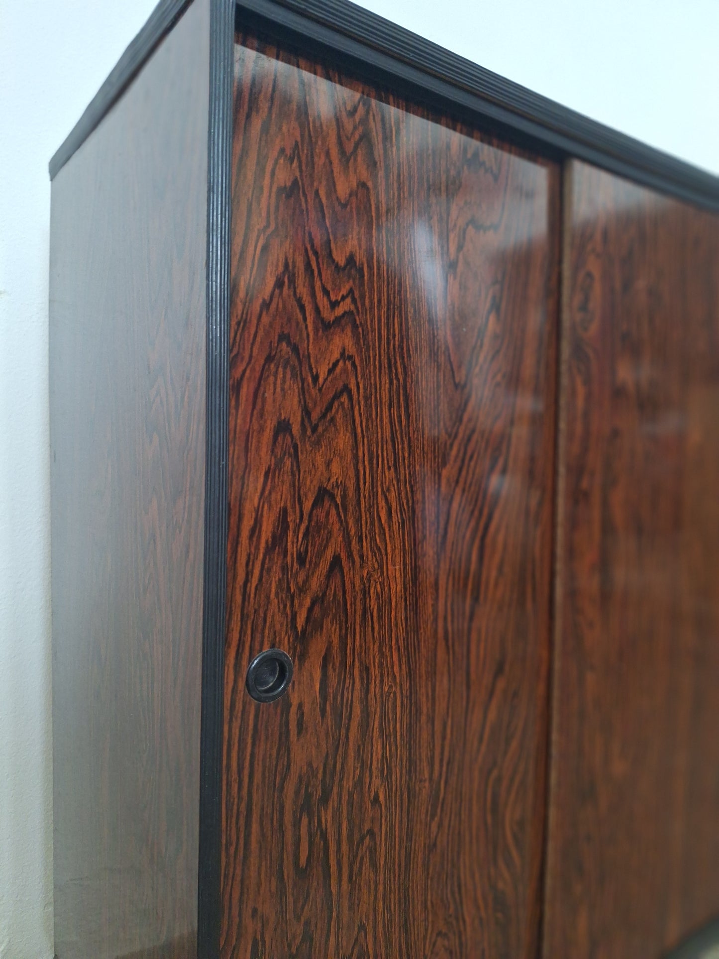 Mobiletti contenitori vintage in formica effetto palissandro anni '70