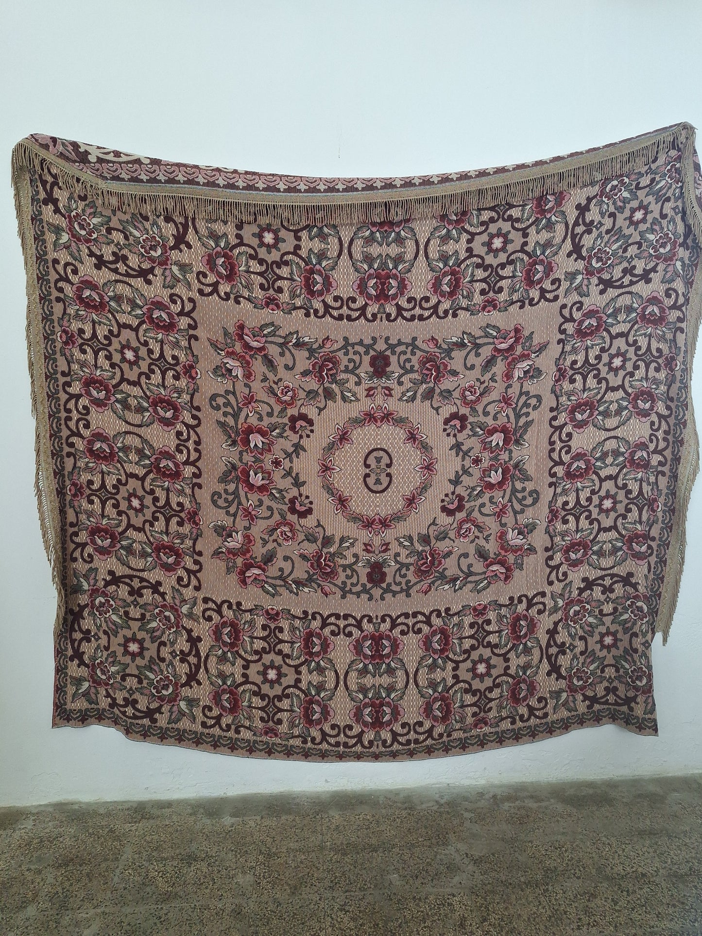 Copriletto matrimoniale jacquard a motivi floreali anni '60/'70