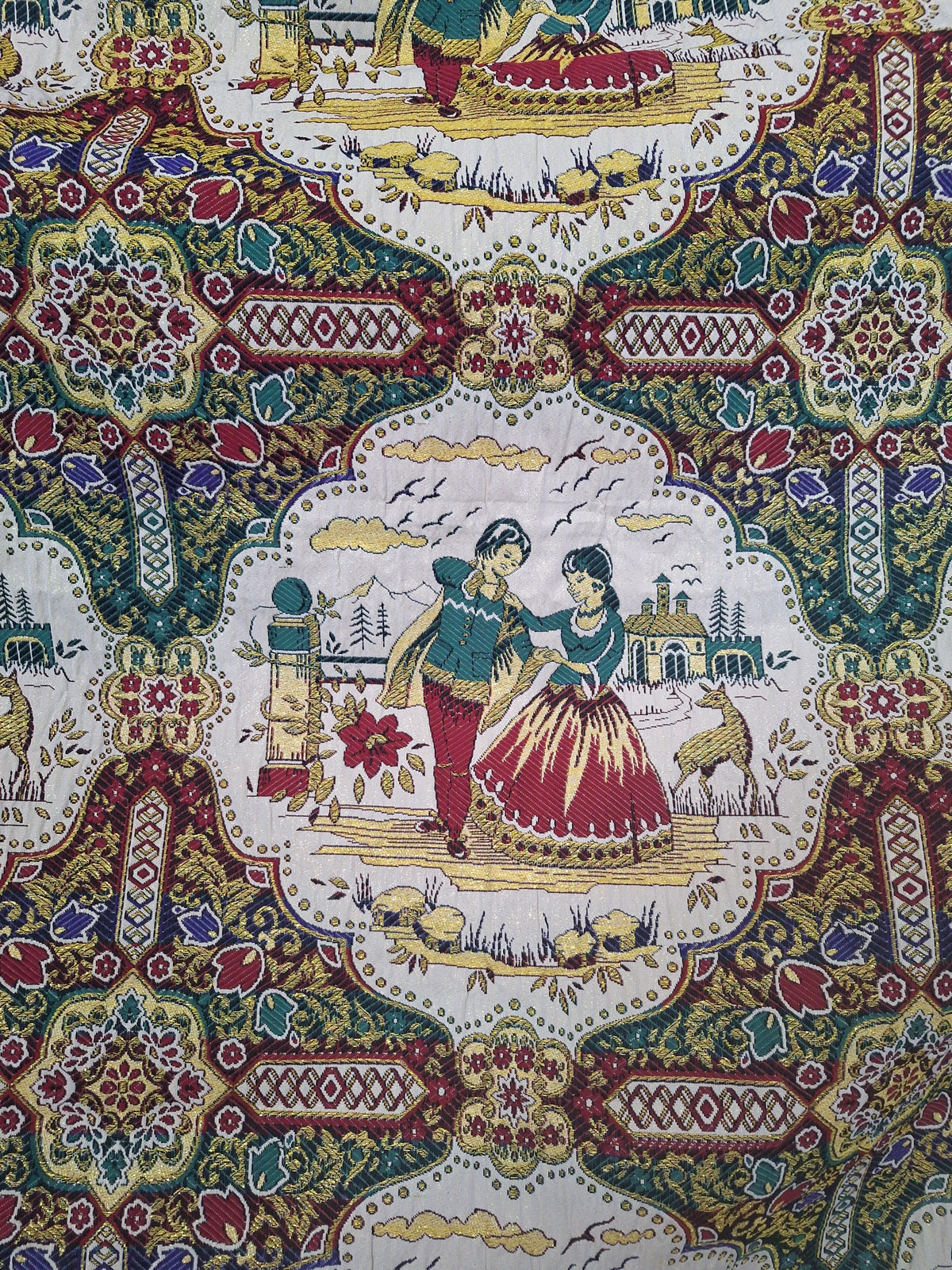 Copriletto matrimoniale in Gobelin/Lurex con motivi orientali anni '60/'70 + 2 copricuscini