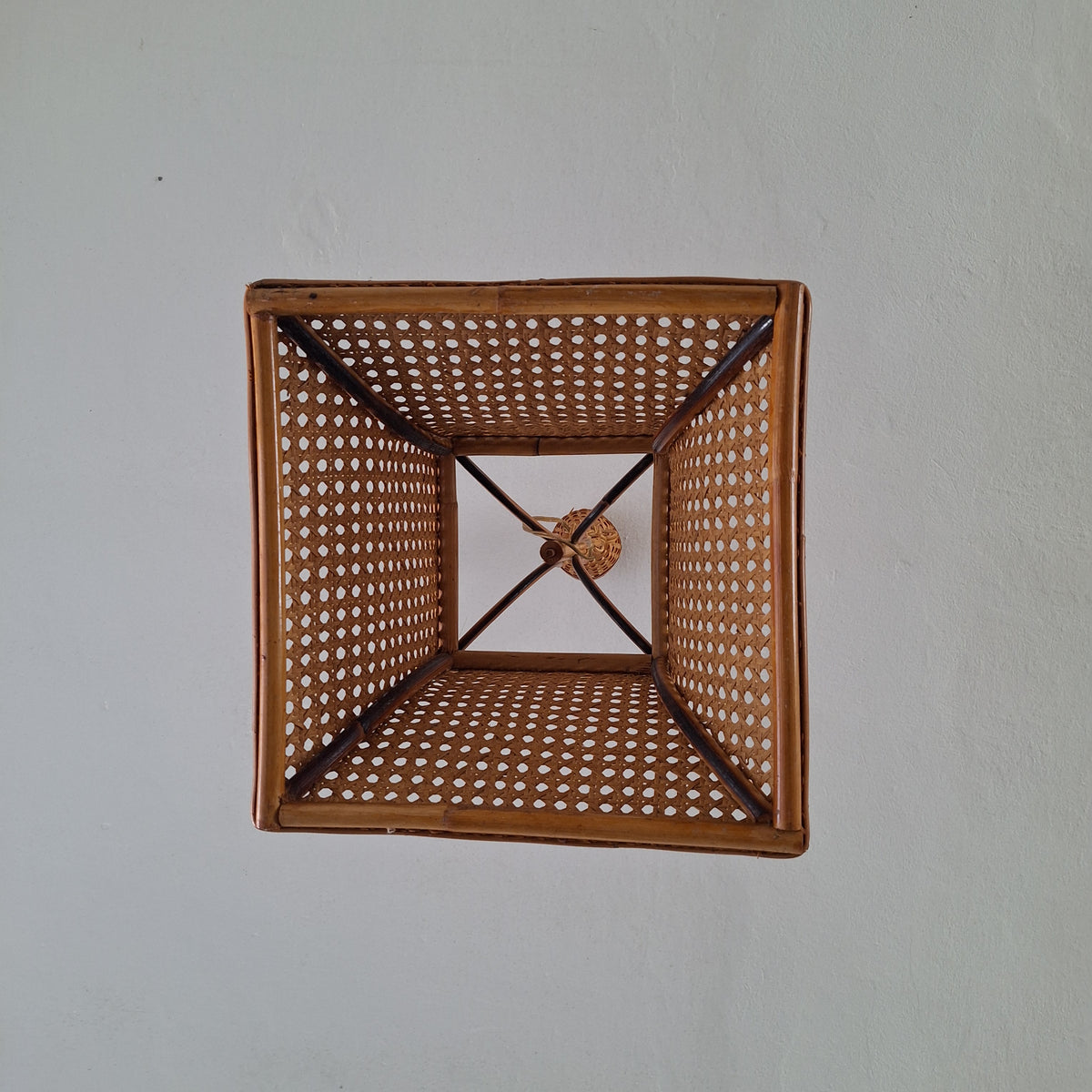 Lampadario a sospensione in bambù e paglia di Vienna anni '70