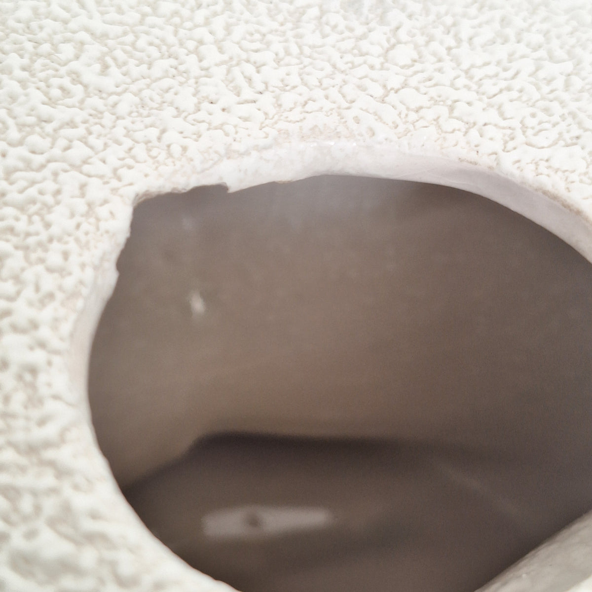 Portapenne/Vaso scultoreo in ceramica di Roberto Rigon anni '70