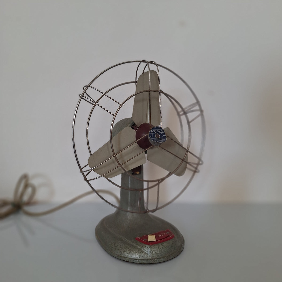 Ventilatore da tavolo VAMA Milano in metallo anni '50-'60
