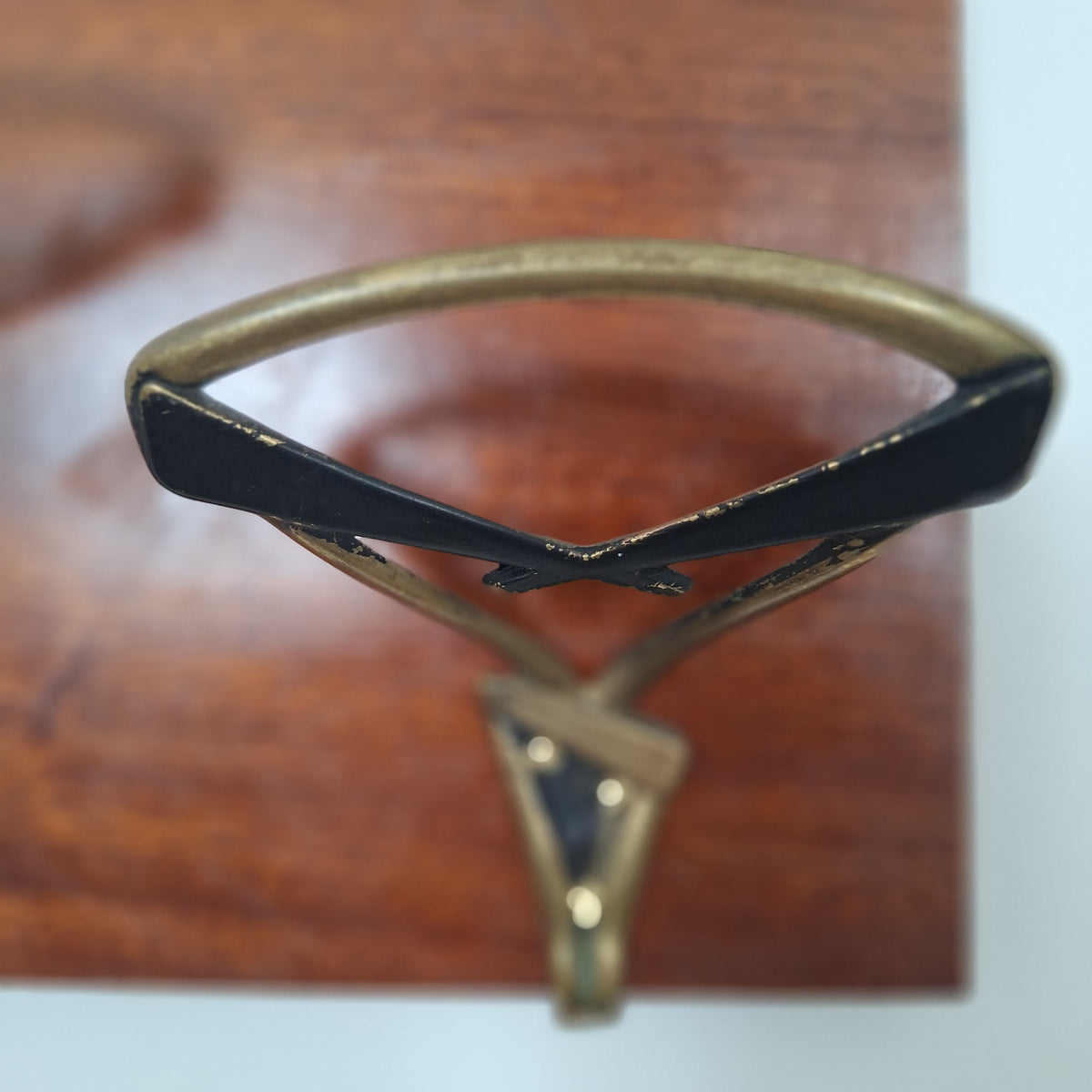 Attaccapanni da parete in legno e ottone, anni '50