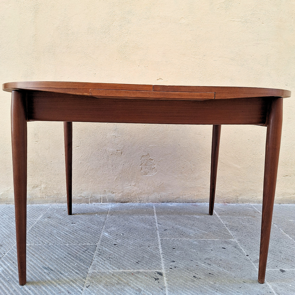 Tavolo ovale allungabile in teak, anni '60