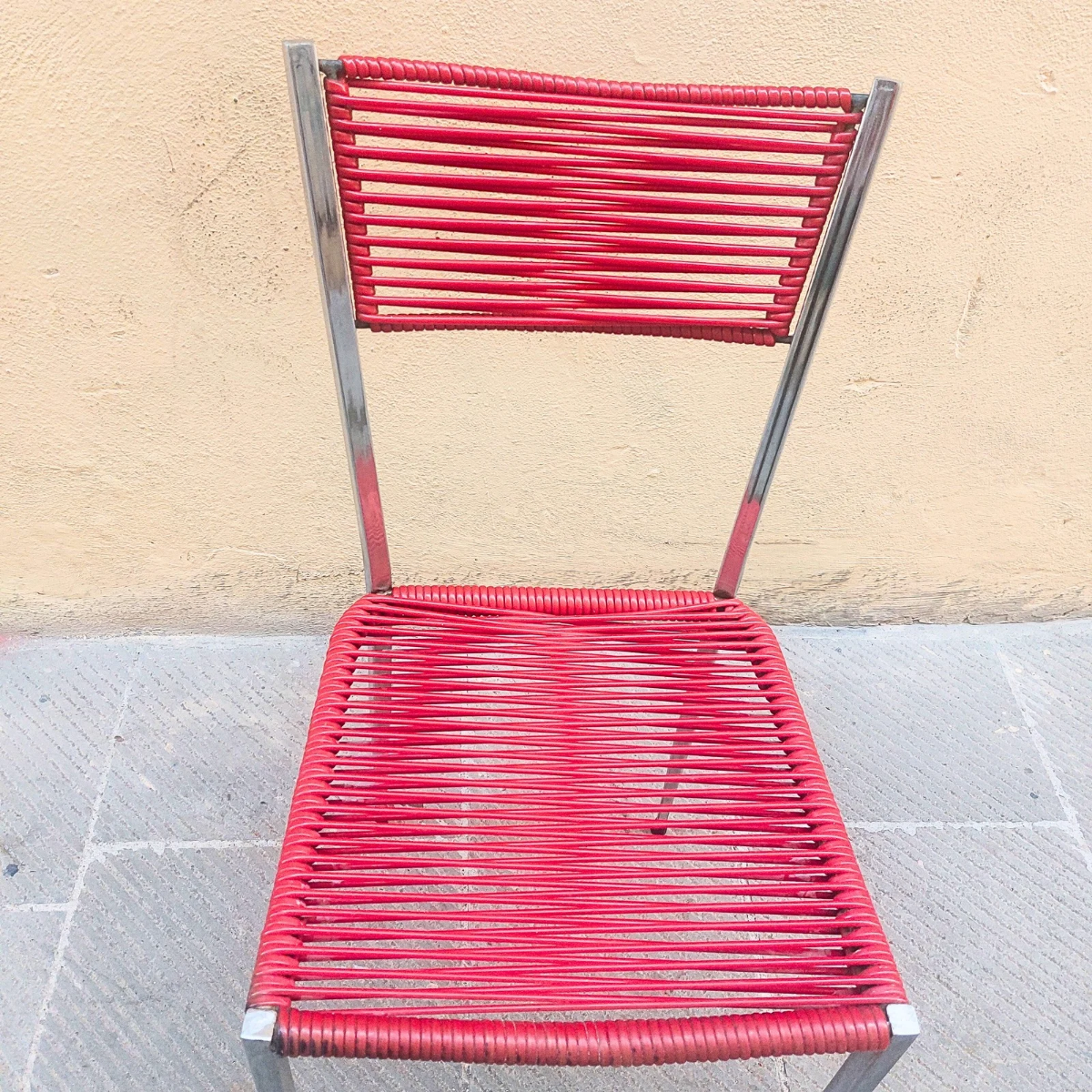 Chaise spaghetti des années 80